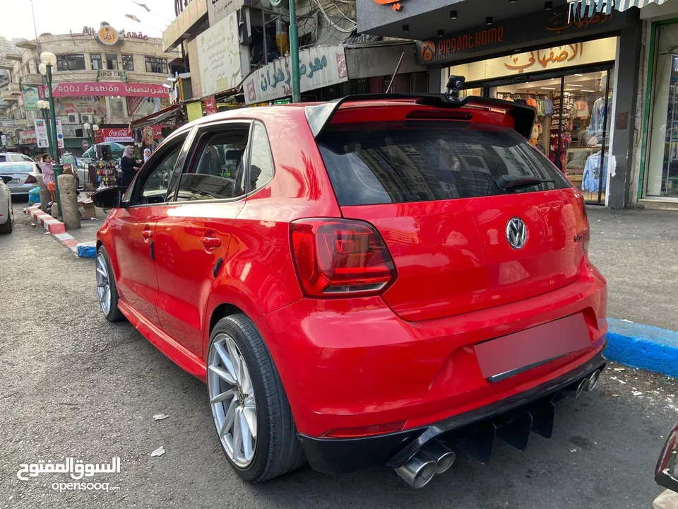 Polo8 فولكس فاجن