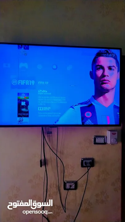 بلاستيشن ثري سوبر سلم عليها 40 لعبة ومعها 3 أيادي ثنتين اصليات جداد واحده كوبي خرابنا فيها القير ومع