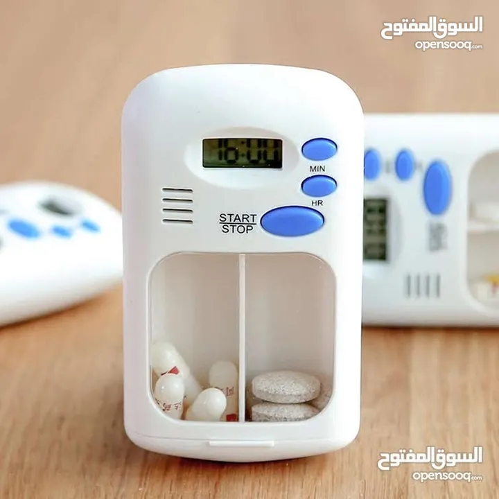 حافظة ادويه  و منظمة الادويه على 5 فترات  لسبع ايام بالاسبوع