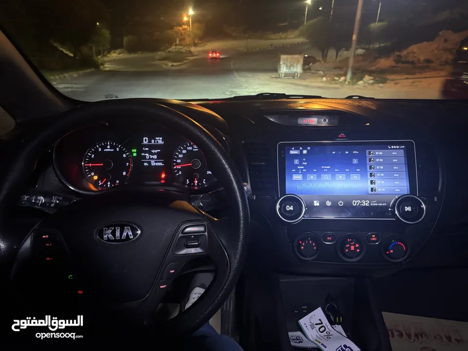 سيارات للايجار بنزين وكهرباء بأعلى المواصفات وسيارات حديثه واقل الاسعار