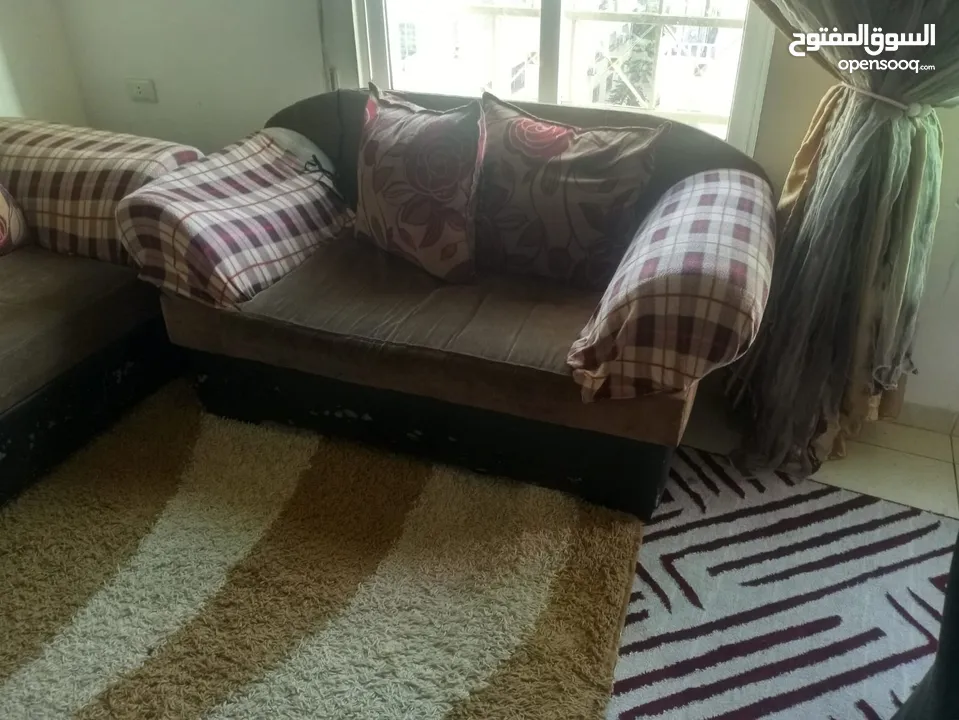 طقم كورنر + قطعه ثلاثيه قابل للفتح إلى سرير