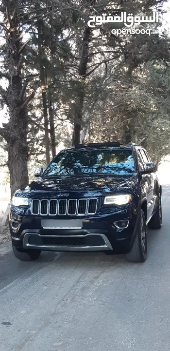 جيب جراند شيروكي 2016 ليمتد فحص كامل بانوراما  لون مميز جدآ واضح ممشى قليل  Jeep  4x4