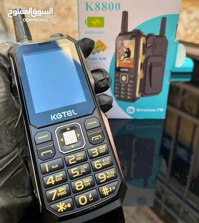 موبايل خلوي 3 خطوط انتين لاقط قابل للفك  يعمل على تقوية  م جات الارسال و الاستقبال الضعيفه بطاريه تد