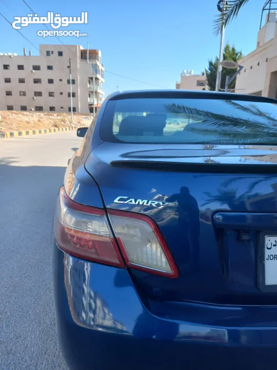 تيوتا كامري لون كحلي مميز فحص 4 جيد فل الفل بفتحه بسعر مغري قابل للبدل