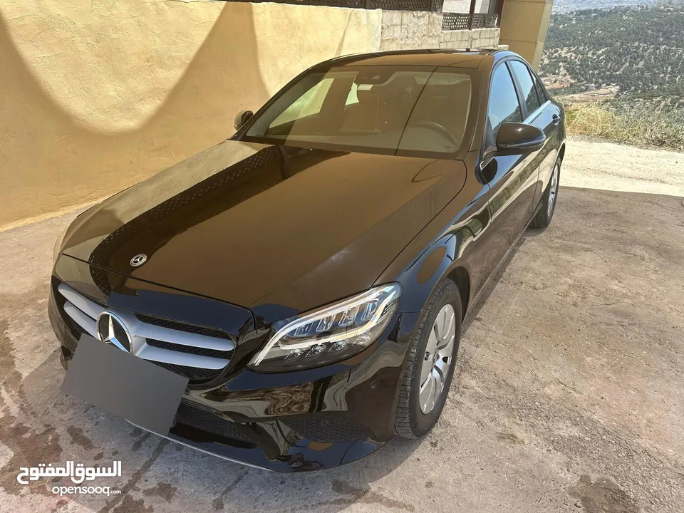 مرسيدس C200 2019 بحالة ممتازة