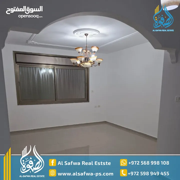 شقه مميزة جدا بمساحه واسعه مناسبة للعائلات عين مصباح قرب سوبر ماركت بيروت