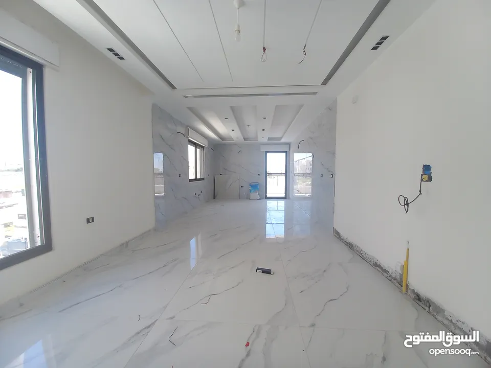 Apartment For Sale In Um Al Summaq ( Property 42772 )-174782811