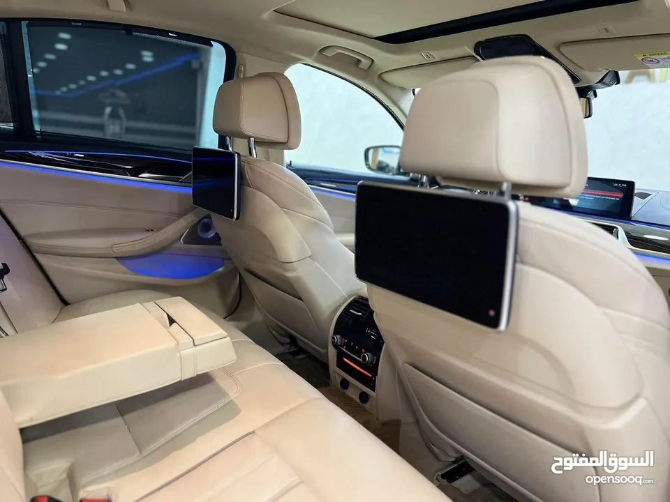 BMW530e2019