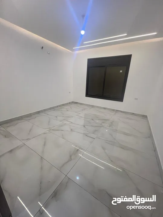 شركه ادوار للاسكان شقق فاخره طابق ارضي 150متر130متر170متر190متر تبدأ الاسعار 58الف