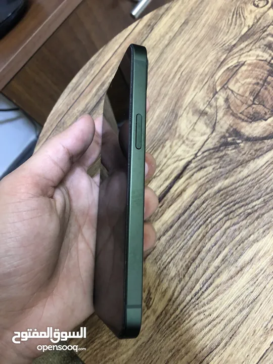 آيفون 13   128GB  بطارية 84 اصلية  للبيع او البدل على آيفون 13 برو