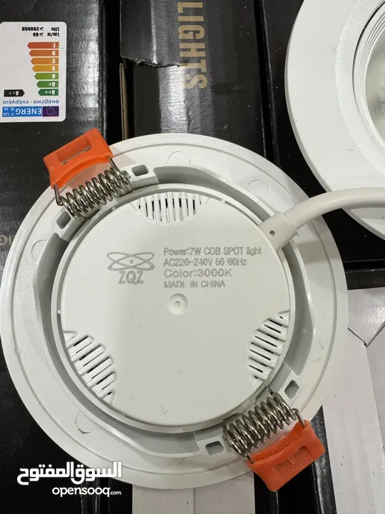 اضاءة سبوت لايت عدد 15 حجم 3 انچ بحالة ممتازة