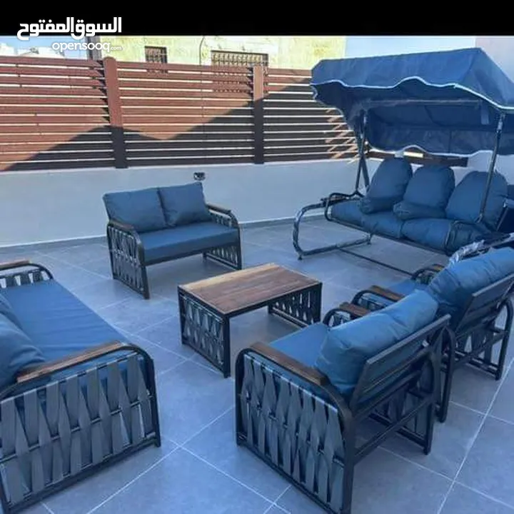 اطقم مودرن للحدائق حديد و راتان ومراجيح ثلاثية و عش البلبل وطاولات سفرة من الحديد الصلب