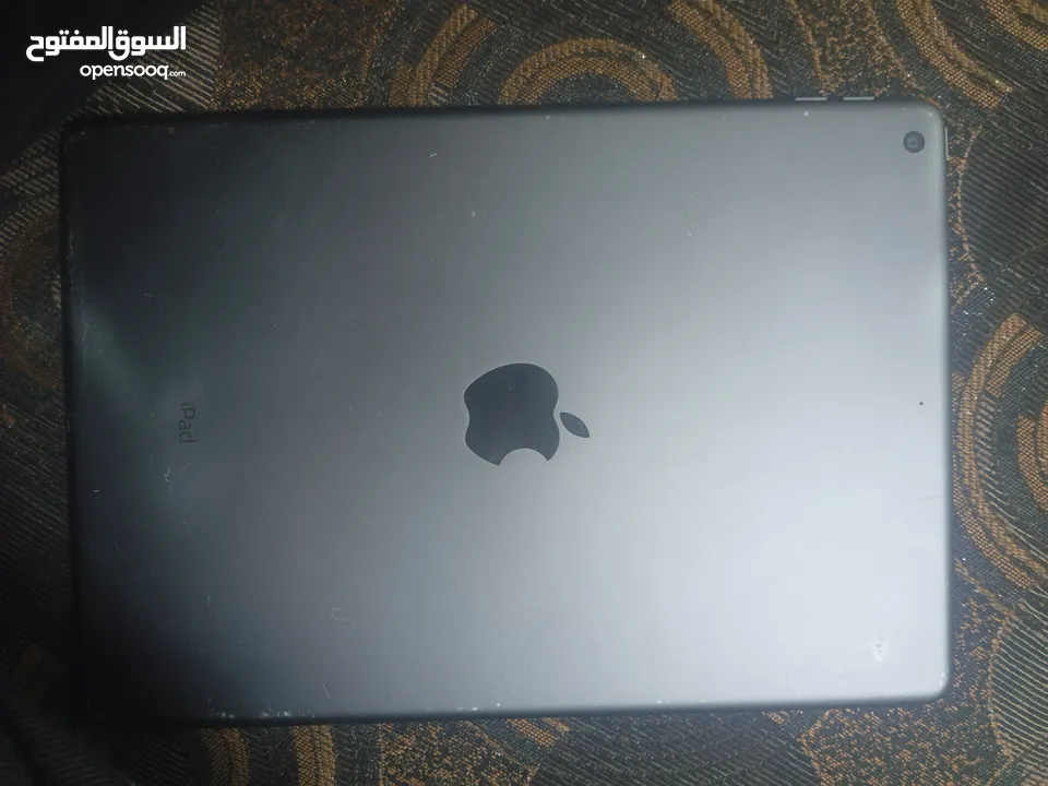 ايباد iPad 9 الجيل 9  الصدار 18.2  رقم النموذج MK2K3X/A