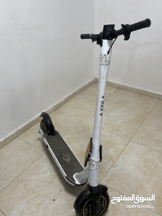 سكوتر كهربائي GO WHEELS