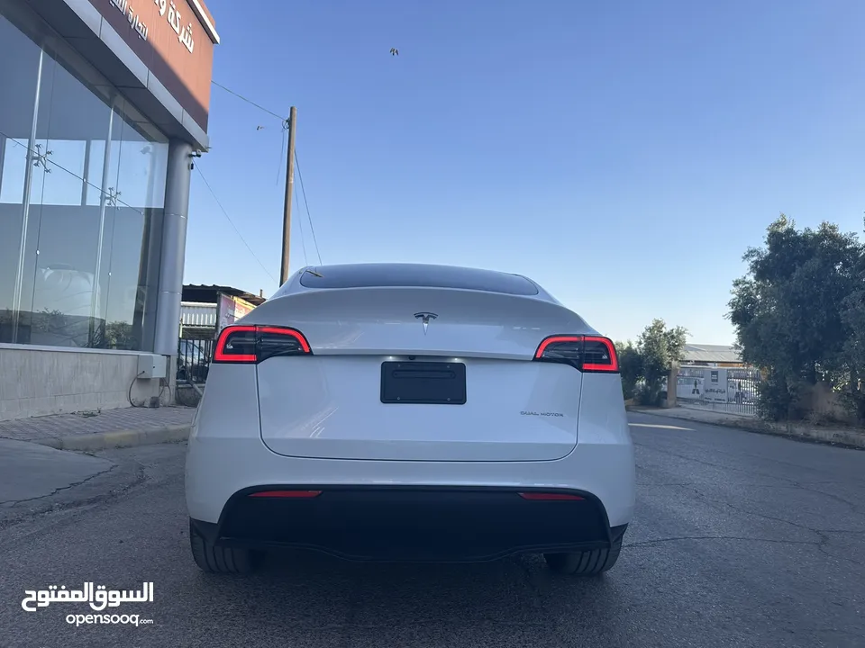TESAL MODEL Y LONG RANGE DUILMOTOR 2023