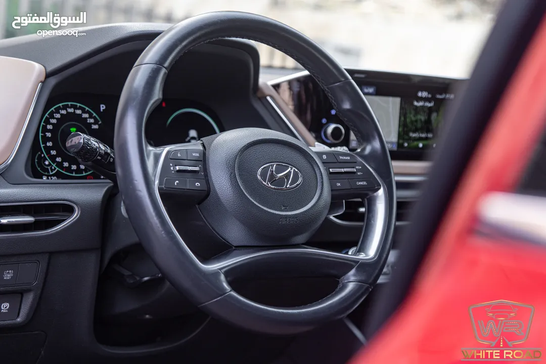 Hyundai Sonata 2021 Hybrid  السيارة وارد و صيانة الشركة و قطعت مسافة 125,000 كم فقط