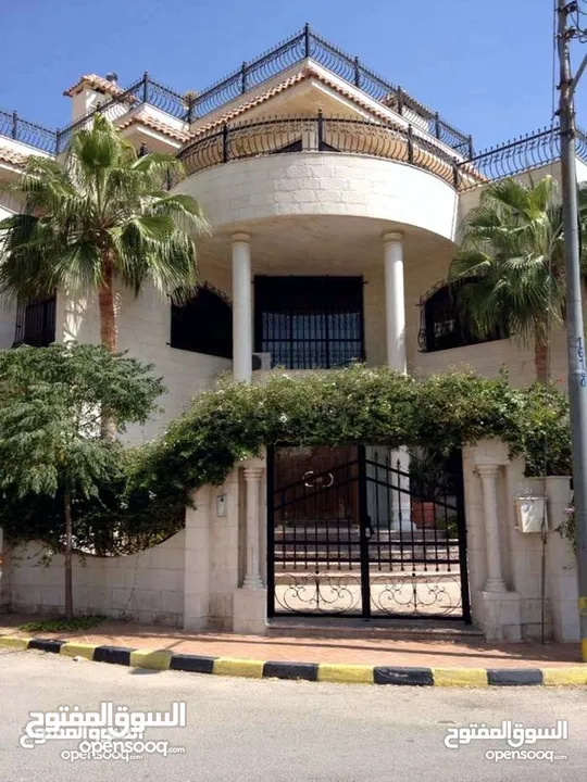 .عبدون حي السفارات فيلا مستقله ضمن حي راقي دبلوماسي