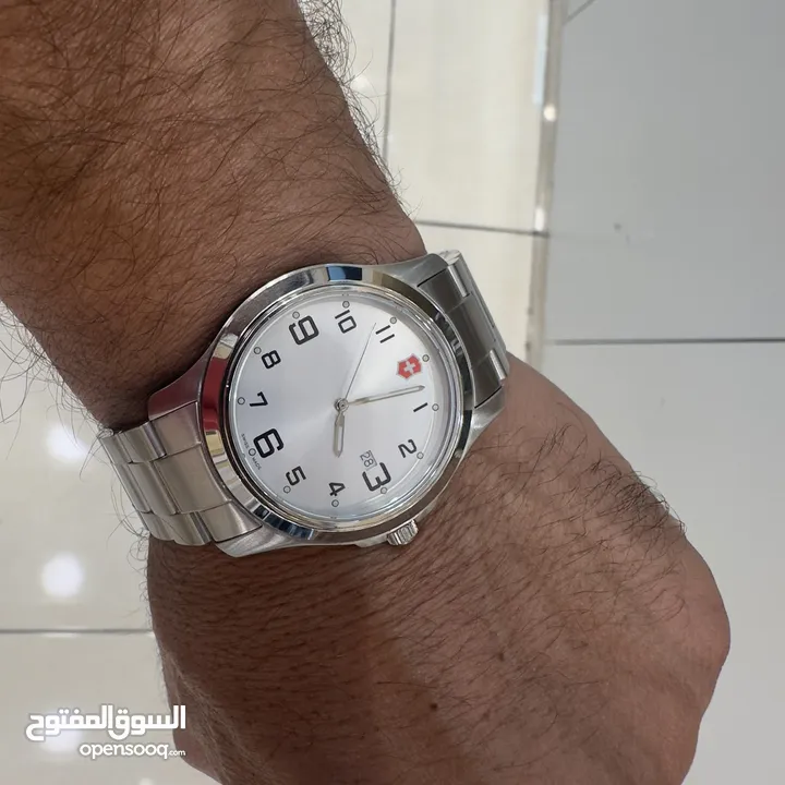 VICTORINOX SWISS ARMY