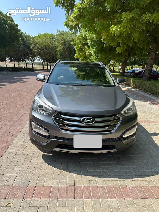 Full Option Hyundai Santa fe 6 cylinder engine 3.3L with excellent condition for sale