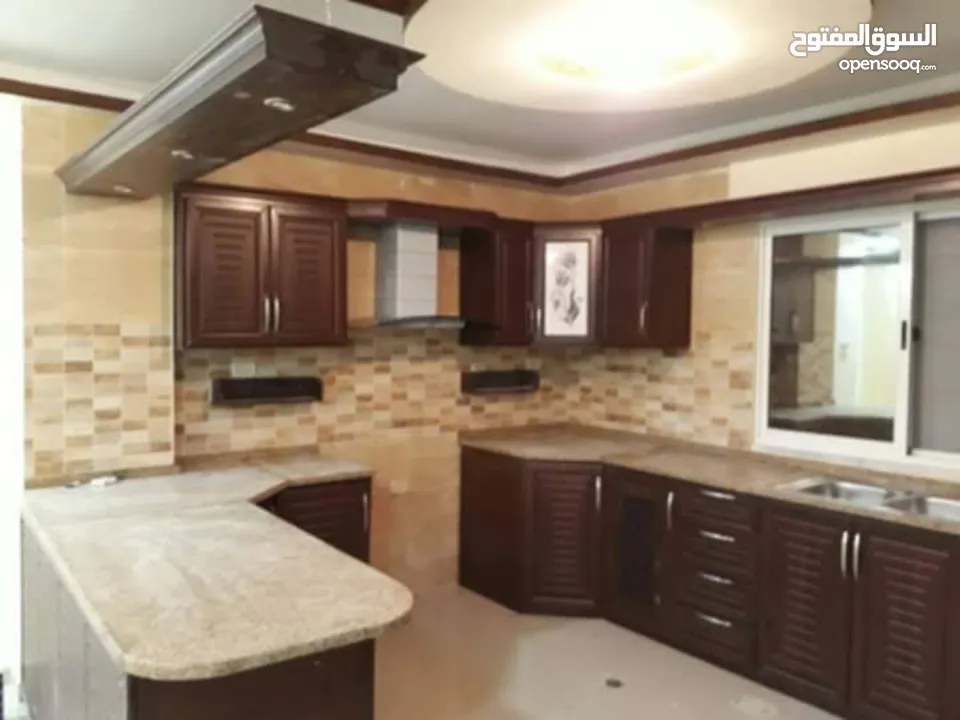 مطابخ الامنيوم بأرقى التصاميم والفنون أبواب الامنيوم مناخل تركيب صيانه اباجورات كهربا وعادي  شبابيك