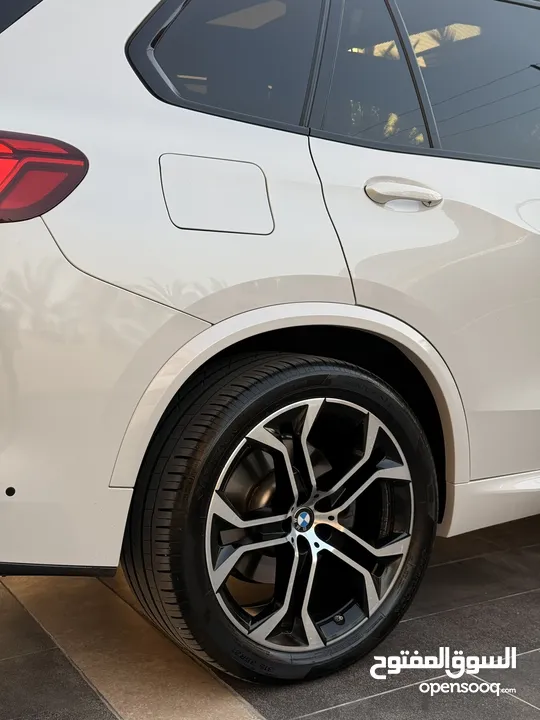 BMW X5 2020 M Sport plug in وارد الشركة اعلا صنف فحص كامل لون مميز بسعر مغرري السياره بحاله الوكاله