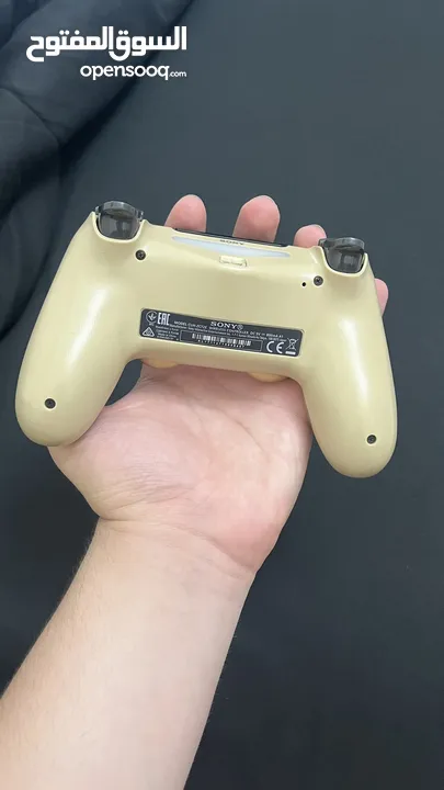 يدة بلايستيشن/PS4 مستعملة بحالة جيدة(اصلية)