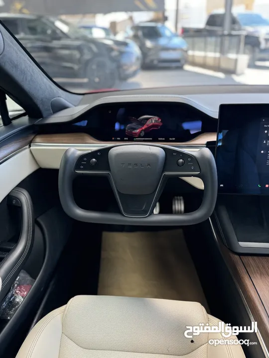 Tesla S 2022 plaid facelift