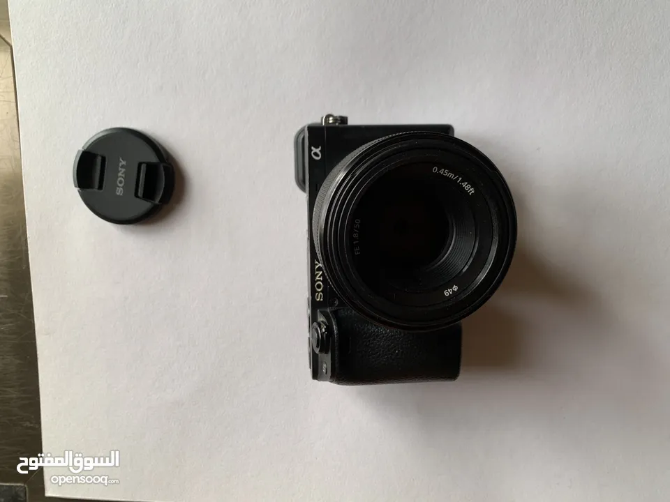 كاميرا سوني A6400 نظيفه مع عدسة 50m فتحة 1.4  اقرا الوصف