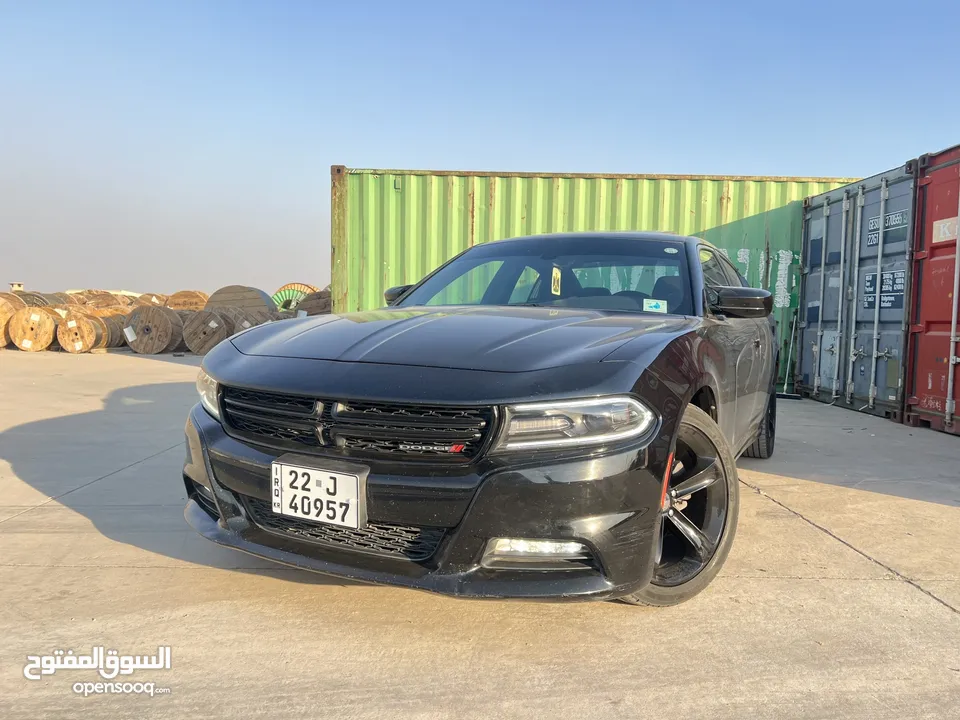 dodge charger SXT plus كلين تايتل 2017 ماشيه 85mi