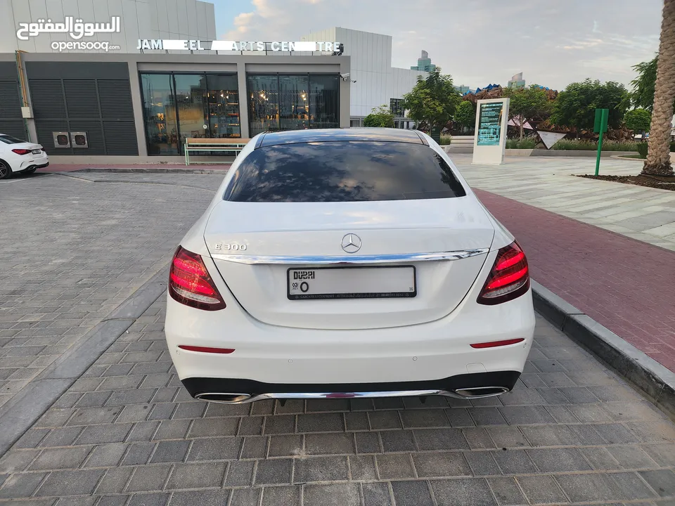 Mercedes-benz E300 AMG Line GCC