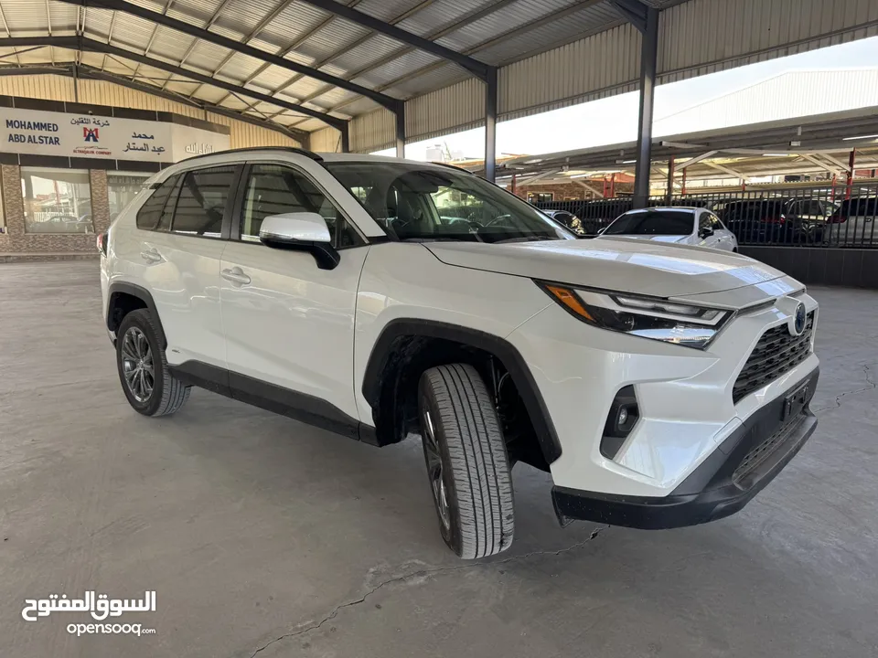 Toyota Rav4 2023 XLE Premium
