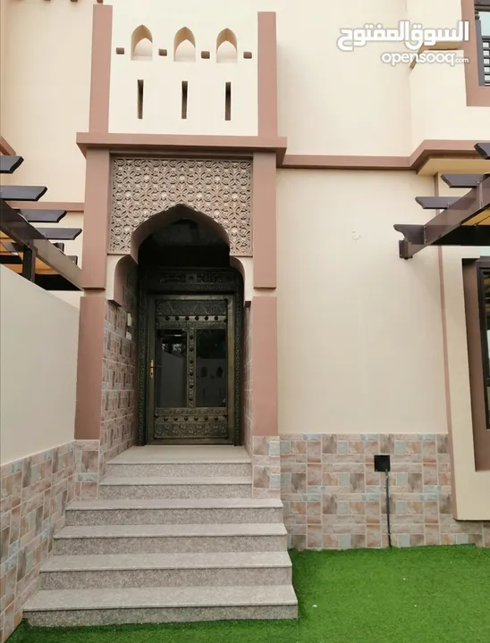 فيلا راقيه  للايجار 5 غرف في الحيل الجنوبيه villa for rent