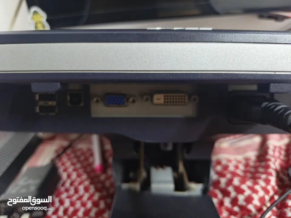 شاشتين ديل اصلي مستعمل للبيع