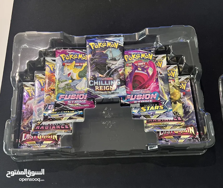 Pokemon Eevee Evolutions premium box