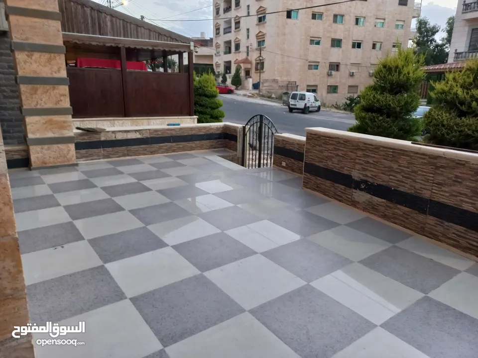 شقة لقطة  سوبر ديلوكس للبيع في أبو نصير