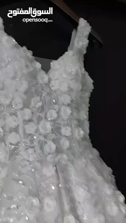 فستان عروس ابيض