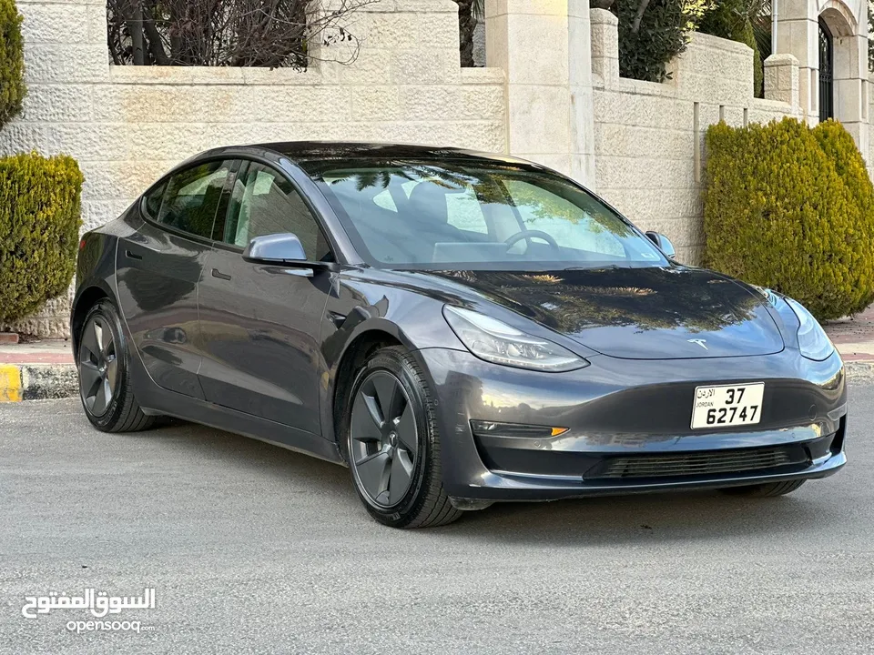 Tesla model 3 Long rang dual motor للبيع بسعر مغري ومستعجل