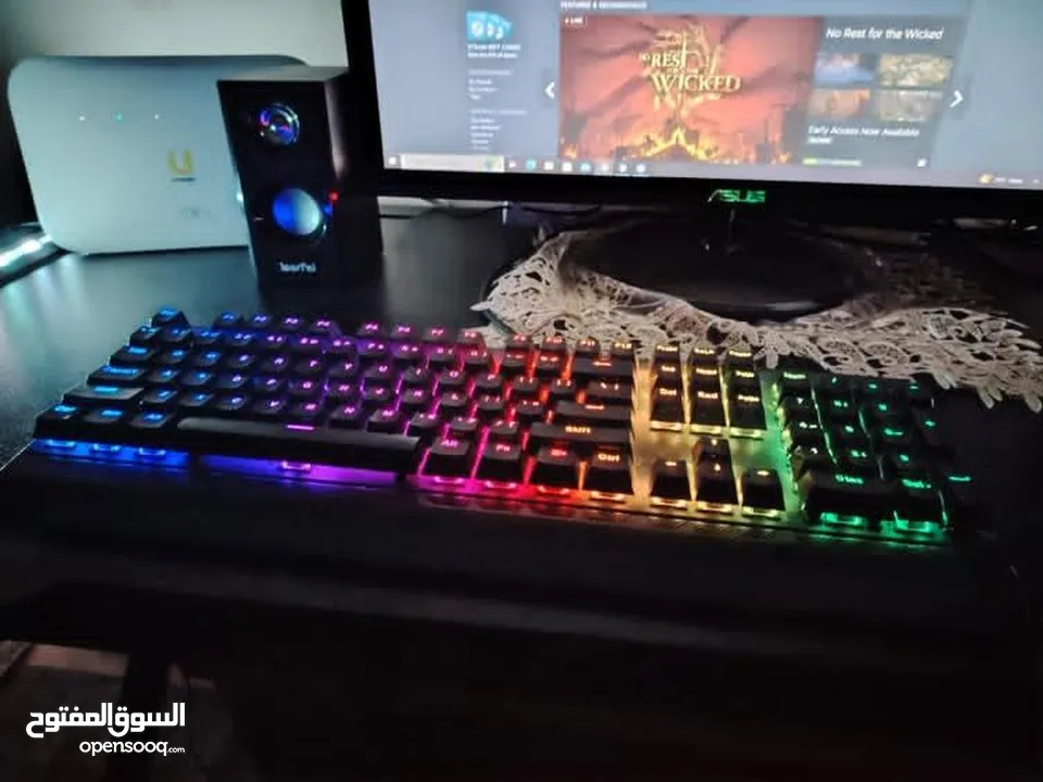 ست اب كامل جهاز بي سي جيمنج مع كرسي و طاوله