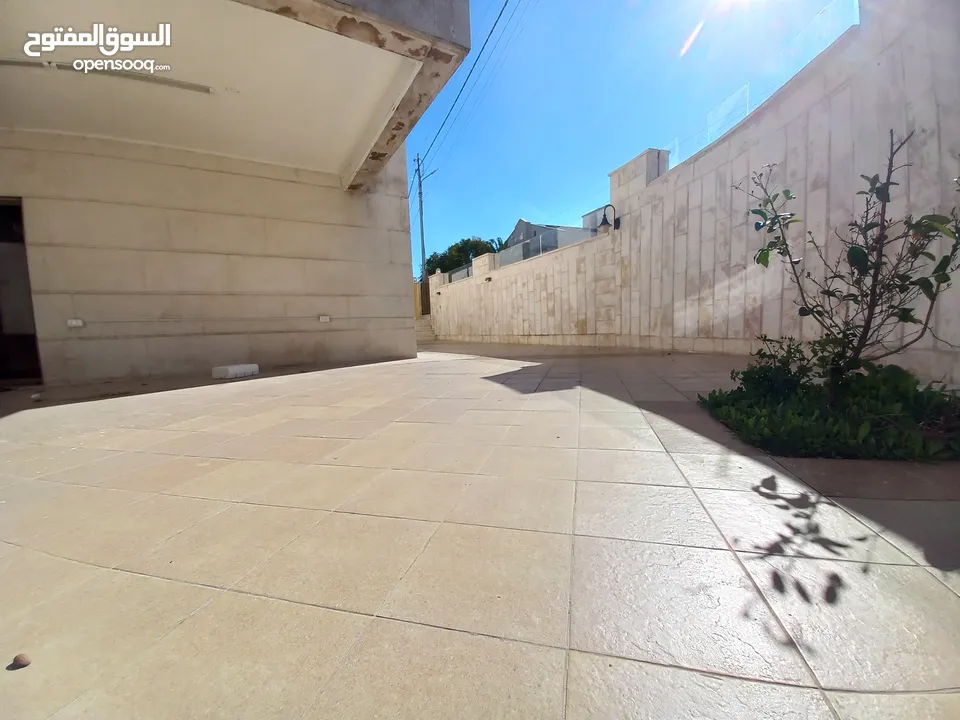 Unfurnished Apartment For Rent In Abdoun  ( Property 36246 )-174805024