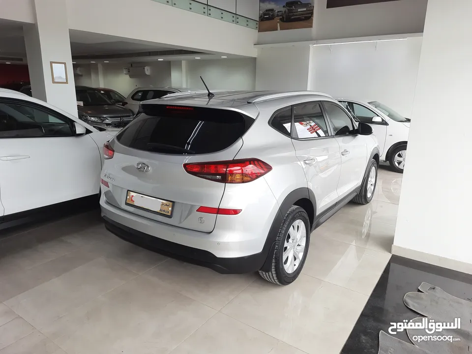 Hyundai Tucson 2020 for sale, Excellent Condition, Agent maintained, Silver color, 2.0L