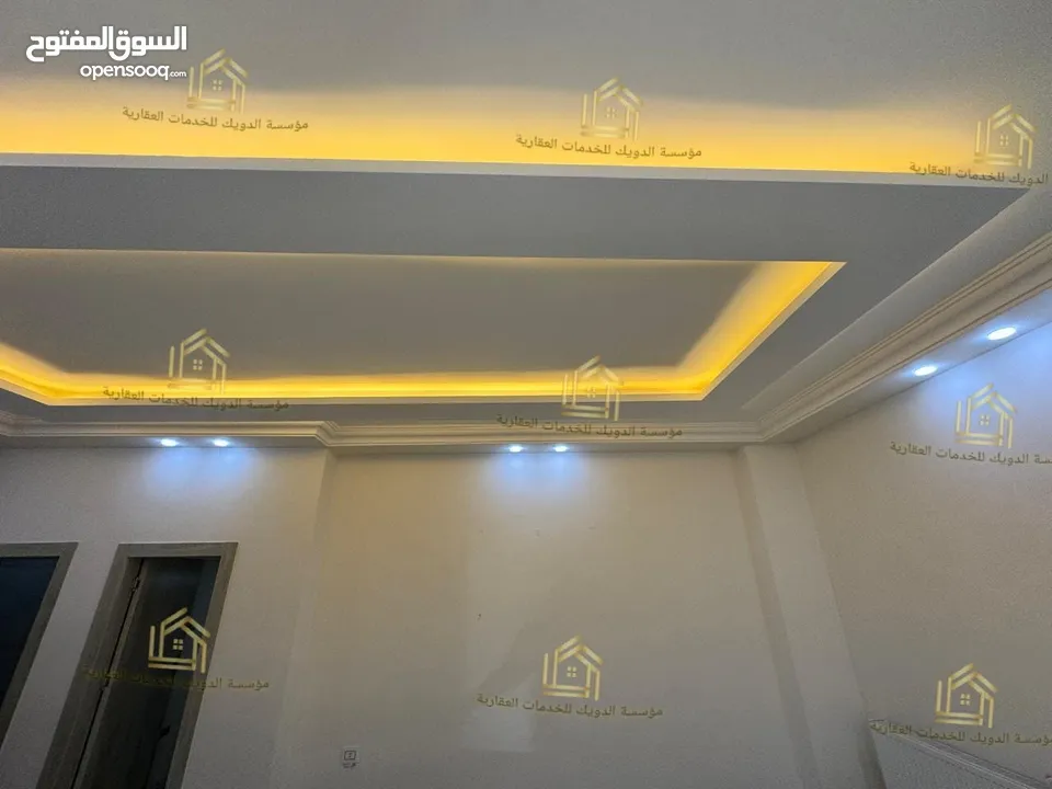 شقة سوبر ديلوكس - دابوق - 3نوم - 180م - ارضية - ترس - قرب الخدمات العامة