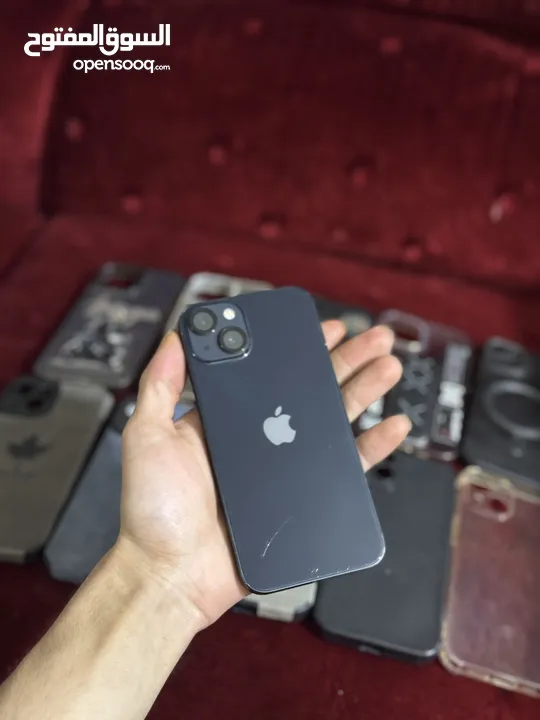 iPhone 13 128g بطارية 89  الجهاز كلشي واضح بالصور  مغير بطارية اصلية ونسبتها 89 موجود بالخليل نفسها