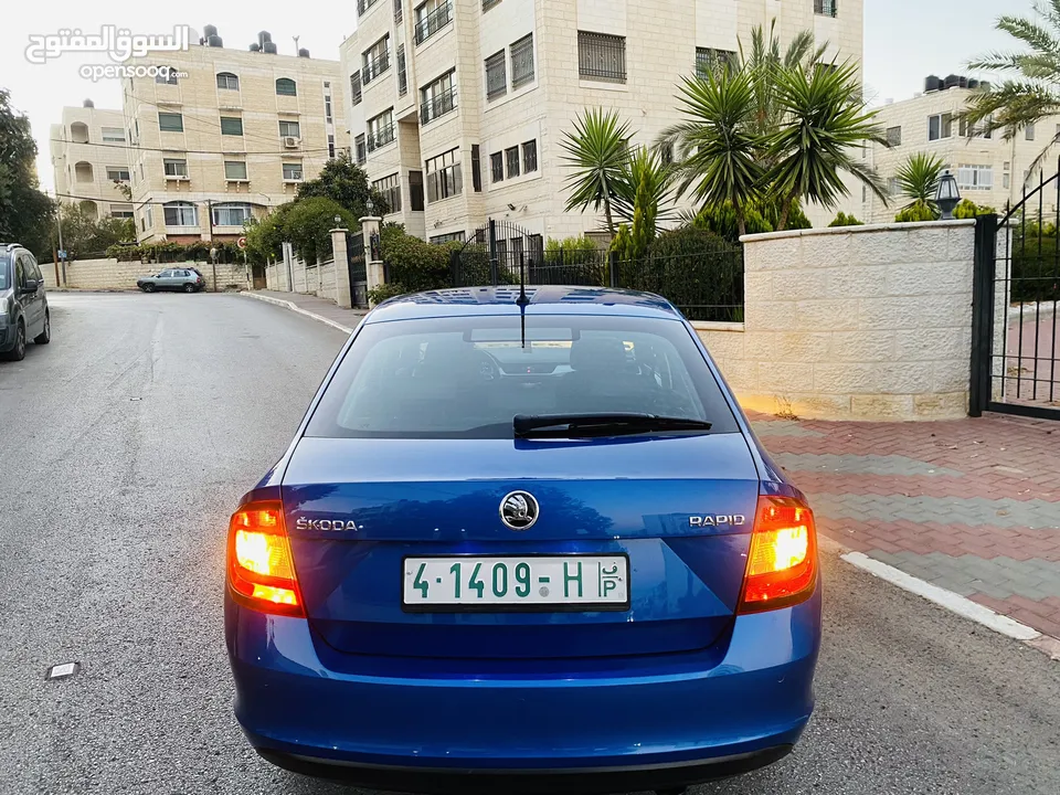 سكودا رابيد 2020 فل اوتماتك ممتازة جدا وبحالة الشركة الله يبارك لصاحب النصيب..