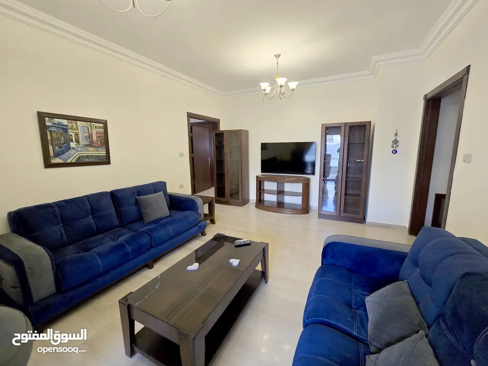 دير غبار شقة ارضية طابقية مفروشة للإيجار مع تراس واسع وكراج خاص
