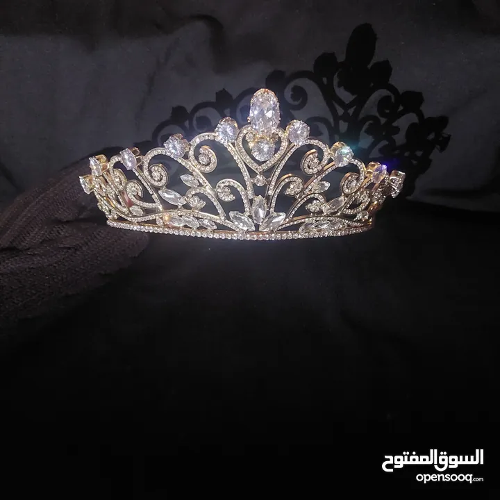 تاجات ملوكي زيركون