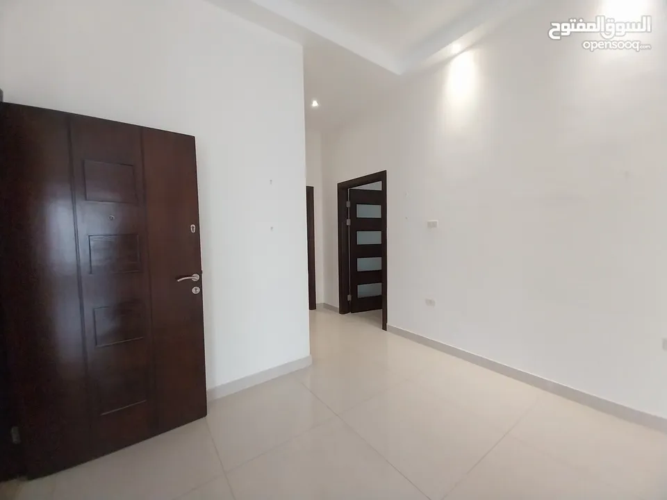 شقه للايجار في منطقه دير غبار ( Property 33782 )-175084140