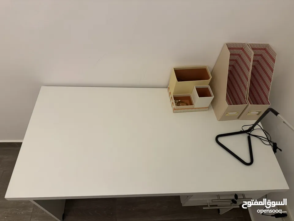 White Desk