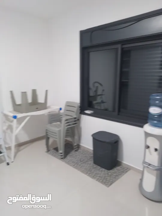 شقة للإيجار بالارسال طابق ثالث