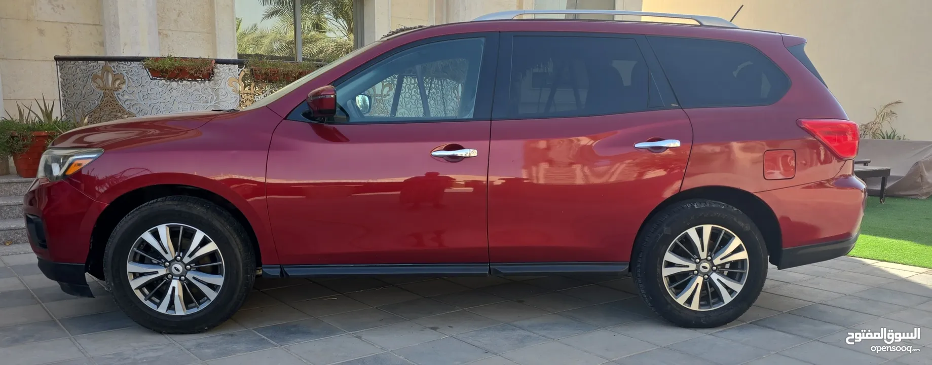 Nissan Pathfinder SV 2017