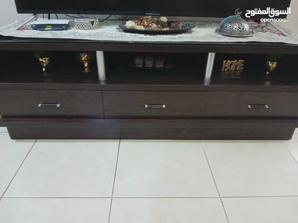 طاولة وسط  وطاولة تلفزيون خشب صولد متين لغرفة الجلوس